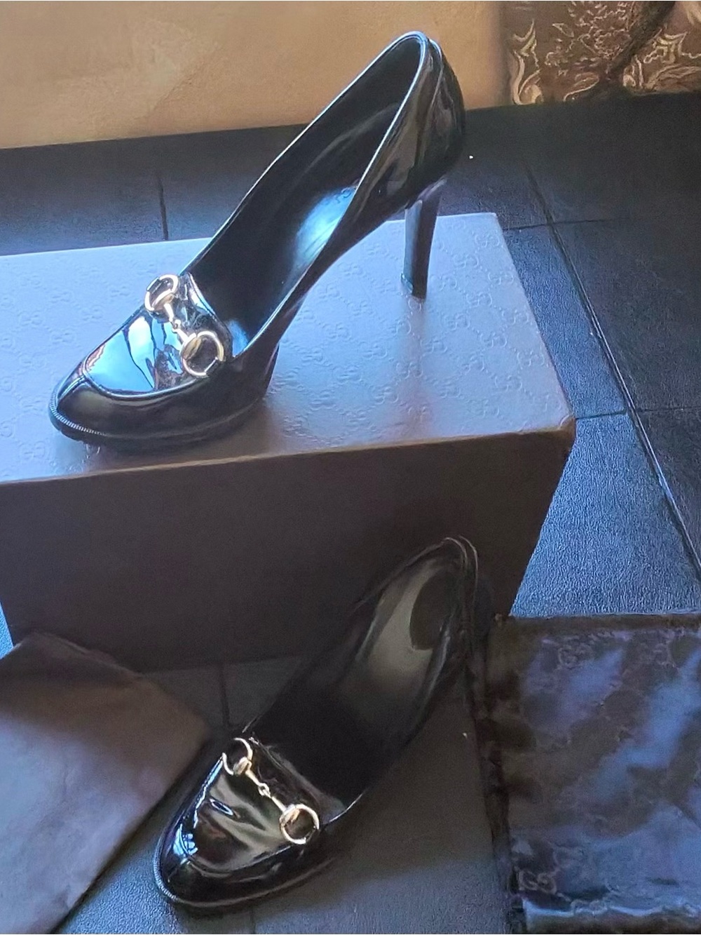 Gucci Black Patent Leather Pumps with Gold Horsebit Accent